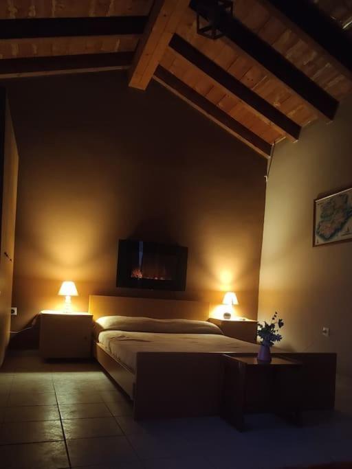 Penthouse Studio Next To The Sea Salamine Extérieur photo