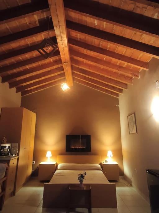 Penthouse Studio Next To The Sea Salamine Extérieur photo
