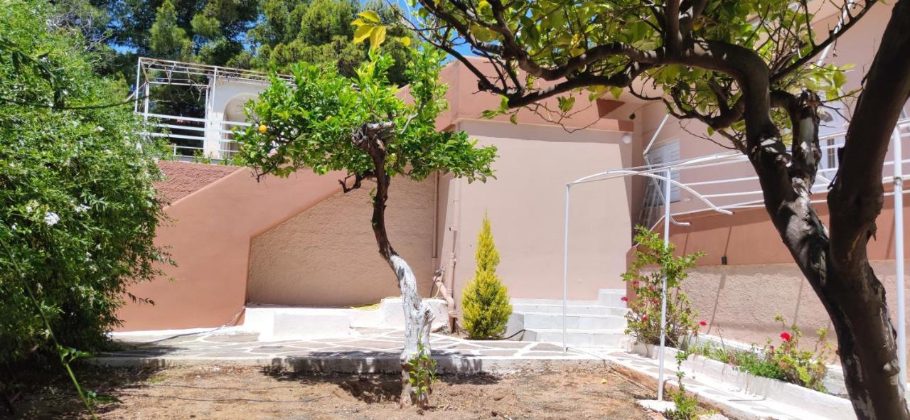 Penthouse Studio Next To The Sea Salamine Extérieur photo