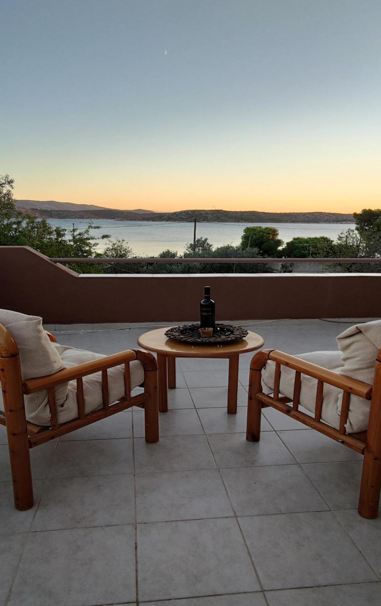 Penthouse Studio Next To The Sea Salamine Extérieur photo